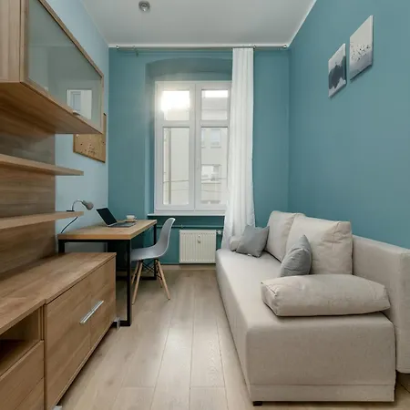 Spacious 3-bedroom Plac Grunwaldzki By Renters * Вроцлав