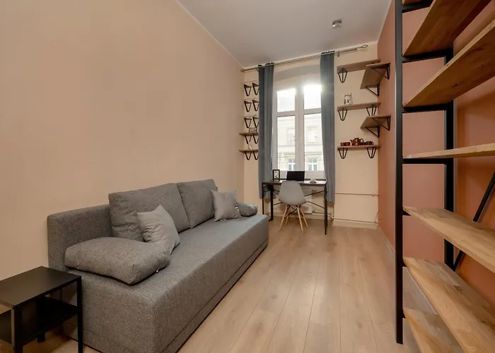 Spacious 3-bedroom Plac Grunwaldzki By Renters ורוצלב