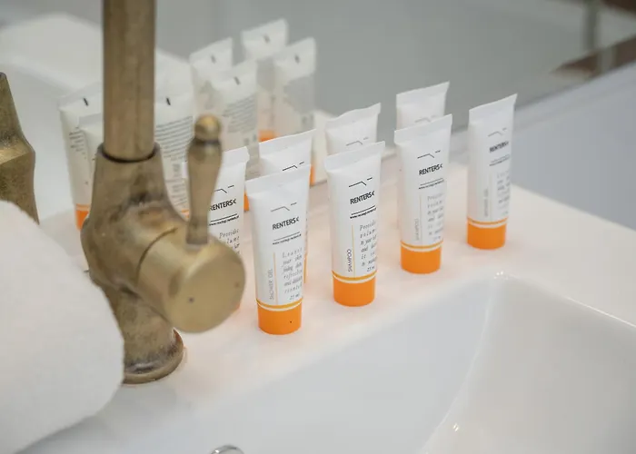 Spacious 3-bedroom Plac Grunwaldzki By Renters * Вроцлав