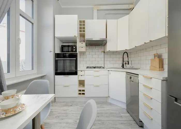 Апартаменты Spacious 3-bedroom Plac Grunwaldzki By Renters