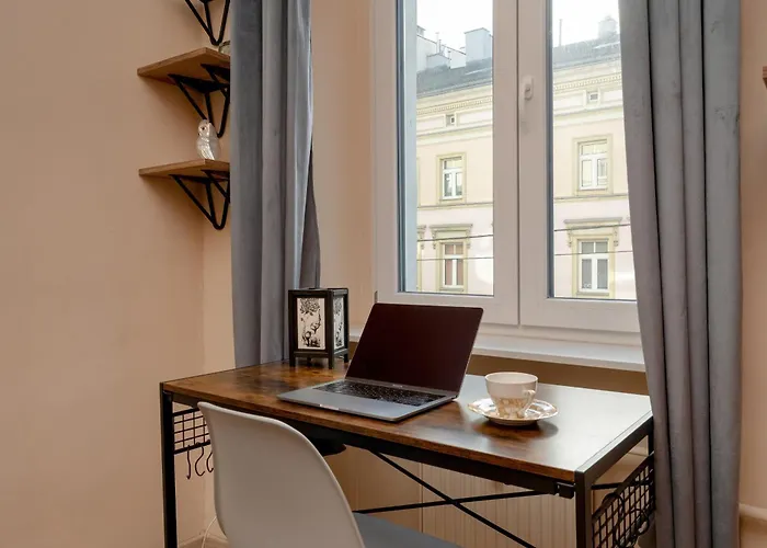 Spacious 3-bedroom Plac Grunwaldzki By Renters * Вроцлав